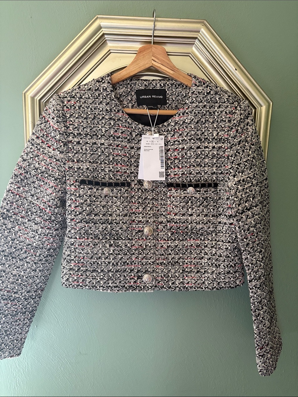Urban Revivo Women’s Black & White Tweed Cropped Jacket